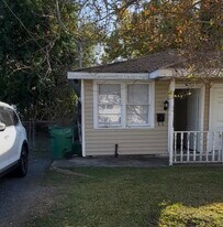 5017 Oak Dr in Marrero, LA - Building Photo