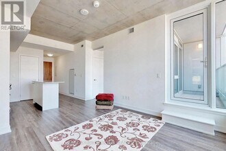 25 Baseball Pl in Toronto, ON - Building Photo - Building Photo