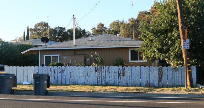 1621 Sacramento Ave in West Sacramento, CA - Building Photo - Building Photo