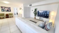 16909 N Bay Rd in Sunny Isles Beach, FL - Building Photo - Building Photo