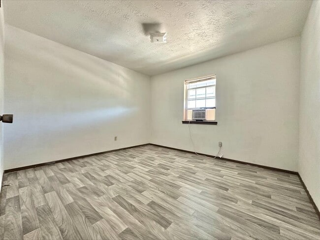property at 302 Calhoun Dr
