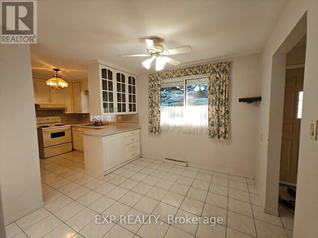 46 Croydon Dr in St Catharines, ON - Building Photo - Building Photo