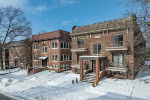 Colonial in Cleveland, OH - Building Photo