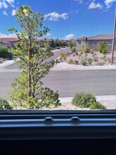 118 Nine Mile Creek Dr in Las Vegas, NV - Building Photo - Building Photo