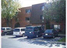 1703 W Dennis Dr Apartments