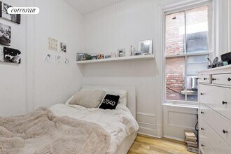 11 Carmine St in New York, NY - Building Photo - Building Photo