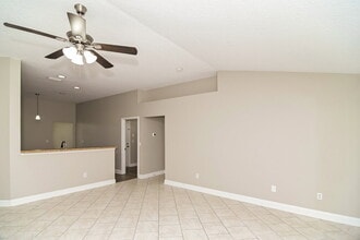87523 Creekside Dr in Yulee, FL - Building Photo - Building Photo