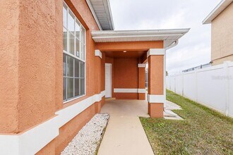 14114 Ridge Creek Ct in Orlando, FL - Building Photo - Building Photo