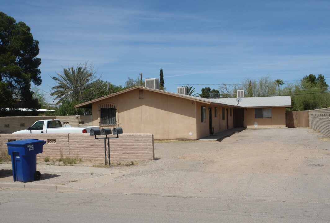 1721-1723 E 13th St in Tucson, AZ - Foto de edificio