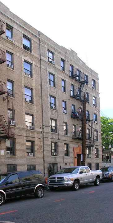 2253 Ryer Ave in Bronx, NY - Building Photo