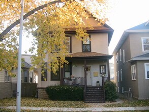 1114 Elgin Ave, Unit 1 in Forest Park, IL - Building Photo - Building Photo