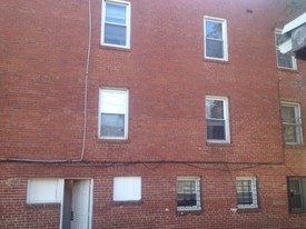 4837 3rd St NW in Washington, DC - Foto de edificio - Building Photo