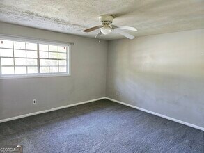 1045 Laurel Ct in Conyers, GA - Building Photo - Building Photo