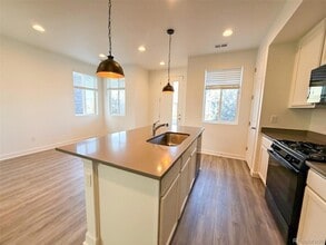 591 S Pitkin Ct in Aurora, CO - Building Photo - Building Photo