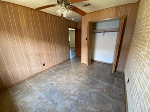 1033 Giovanni St in Lake Charles, LA - Building Photo - Building Photo