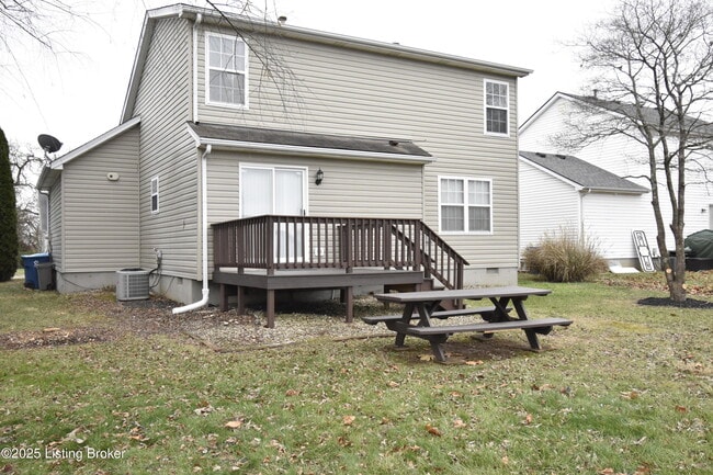 4313 Hickoryview Dr in Louisville, KY - Building Photo - Building Photo