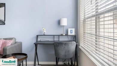 261 Veterans Pkwy in Murfreesboro, TN - Foto de edificio - Building Photo