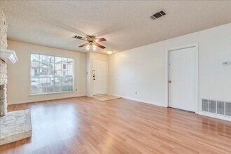 14030 Merseyside Dr in Pflugerville, TX - Building Photo - Building Photo