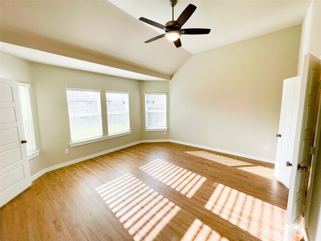 property at 8623 Oceanmist Cv Dr