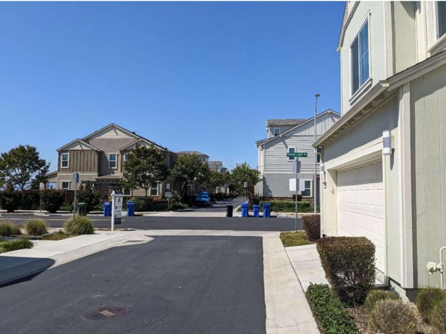 8559 Dunes Way in Newark, CA - Building Photo - Building Photo