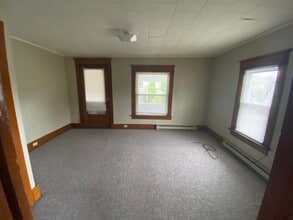 117 N State St, Unit B in Clarks Summit, PA - Building Photo - Building Photo