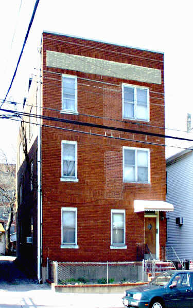 374 Howe Ave in Passaic, NJ - Building Photo