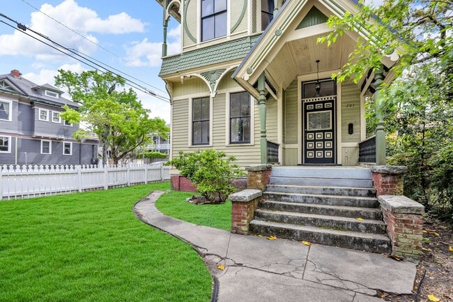 property at 201 W 37th St