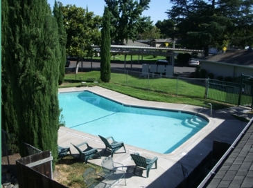 Swenson Oaks Apartments in Stockton, CA - Foto de edificio - Other