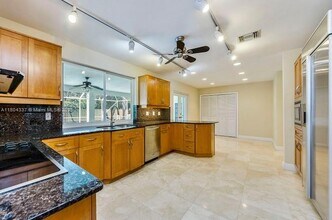 11125 SW 73rd Ct in Miami, FL - Building Photo - Building Photo