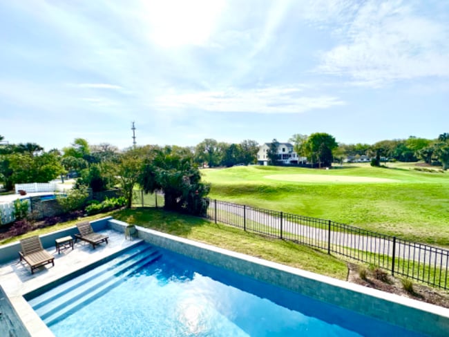 property at 3 Intracoastal Ct