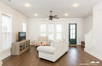 954 S College Ave in Fayetteville, AR - Building Photo - Building Photo