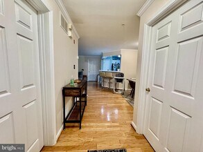 13105 Millhaven Pl in Germantown, MD - Building Photo - Building Photo