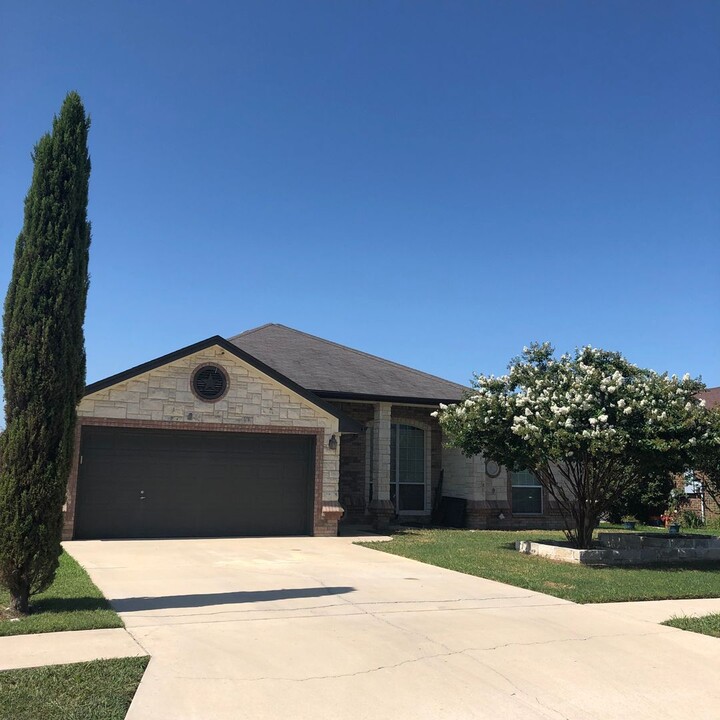 3908 Salt Fork Dr in Killeen, TX - Building Photo