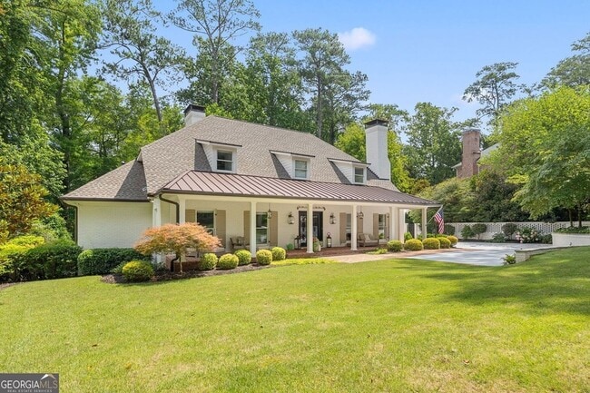 3405 Valley Rd NW in Atlanta, GA - Foto de edificio - Building Photo