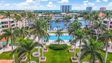 100 SE 5th St in Boca Raton, FL - Foto de edificio - Building Photo