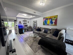 9014 W Flagler St in Miami, FL - Building Photo - Building Photo