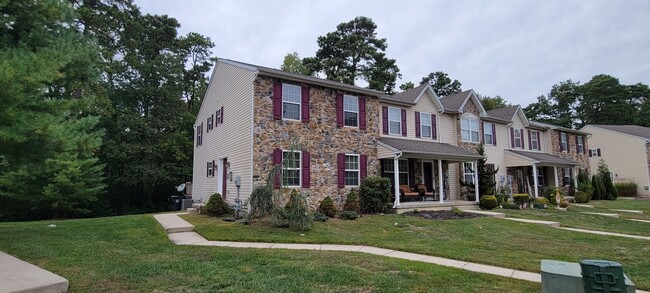 property at 20 Normans Ford Dr