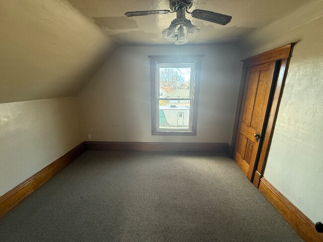 307 Locust St in Hospers, IA - Building Photo - Building Photo