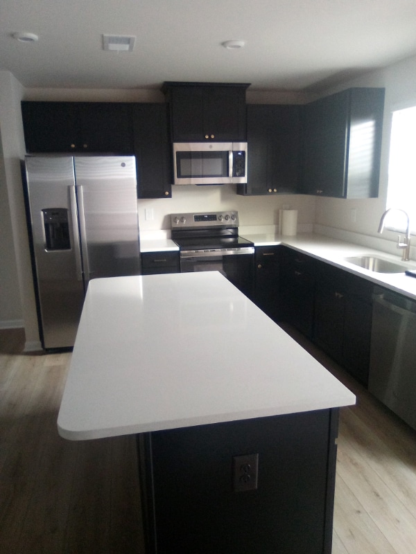 3905 Clyde St in Elizabeth City, NC - Foto de edificio - Building Photo