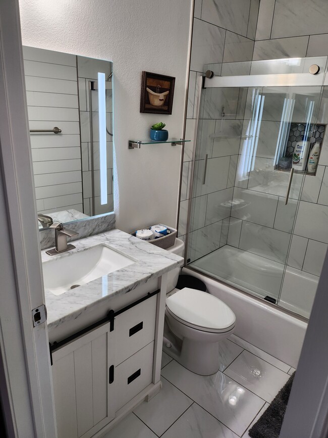 11766 Beckington Pl in Victorville, CA - Building Photo - Building Photo