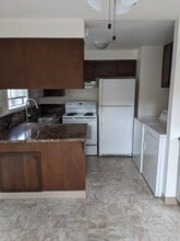 515 C St, Unit 515 in Phoenix, OR - Building Photo - Building Photo