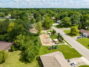 1303 Meadow Bridge Dr in Dayton, OH - Building Photo - Building Photo