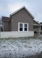 820 S Hackley St in Muncie, IN - Building Photo