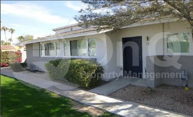 property at 925 W McDowell Rd