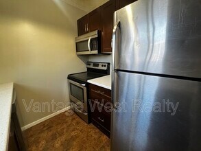 2509 Delray Rd in West Kelowna, BC - Building Photo - Building Photo