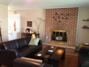 903 Bellepark Dr in Champaign, IL - Building Photo - Building Photo