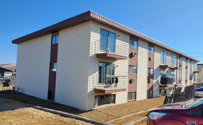 411 11 Av SE in Drumheller, AB - Building Photo - Building Photo