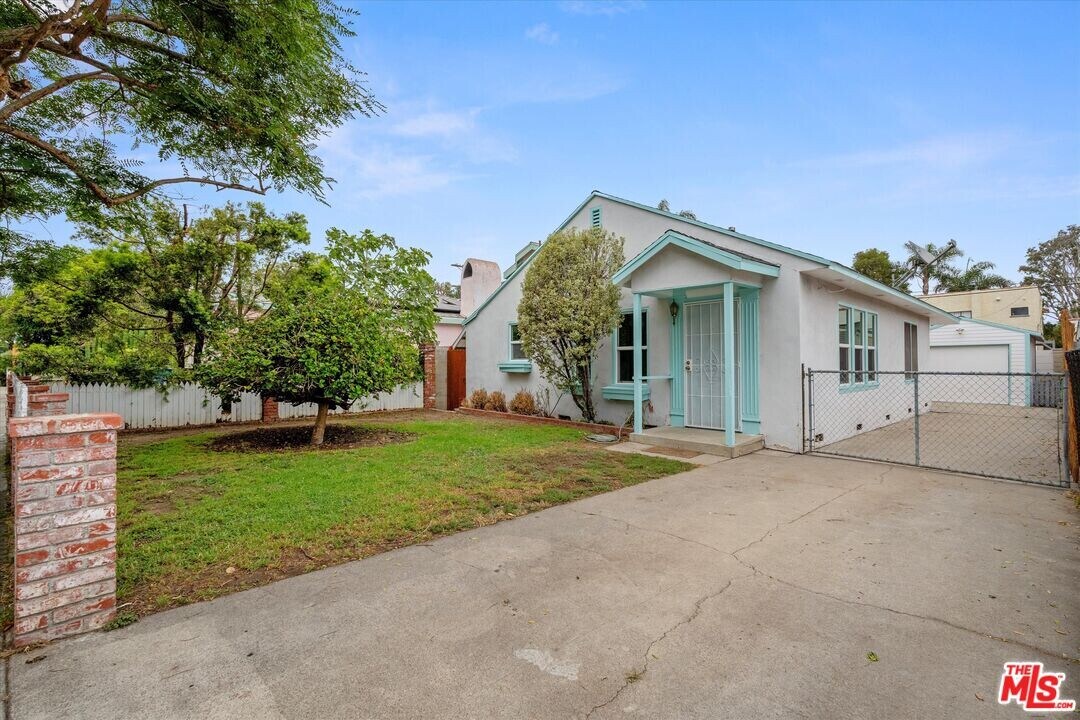 3004 Thatcher Ave in Los Angeles, CA - Building Photo
