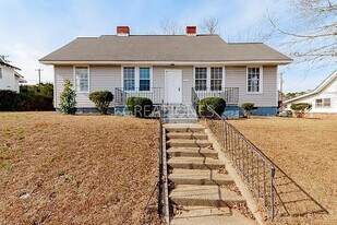 250 Columbia Rd in Winnsboro, SC - Building Photo