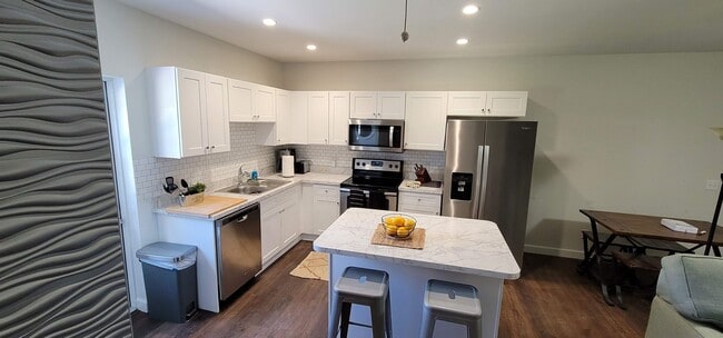 property at 1616 20th St SW